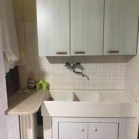 A 15 Min Dal Mare Da 1 A 5 Persone 1 Bagno Vasca Con Doccia No Asciugamani No Lenzuola Cucina Completa Soggiorno Caldaia Nuova Vaillant No Wifi No Aria Condizionata