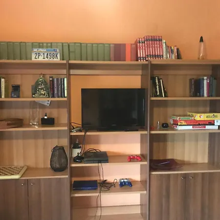Διαμέρισμα A 15 Min Dal Mare Da 1 A 5 Persone 1 Bagno Vasca Con Doccia No Asciugamani No Lenzuola Cucina Completa Soggiorno Caldaia Nuova Vaillant No Wifi No Aria Condizionata *